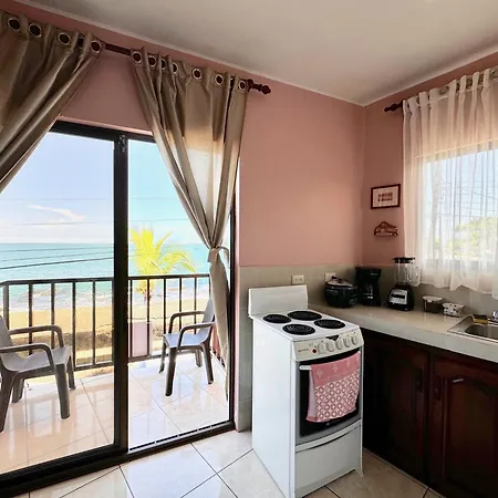 Apartamento Con Vista Al Mar En Limon En Casa Flamingo Exterior photo