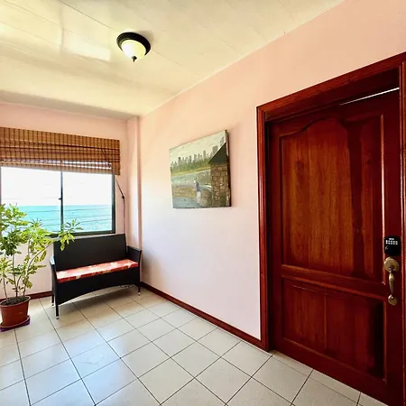 Apartamento Con Vista Al Mar En Limon En Casa Flamingo Exterior photo